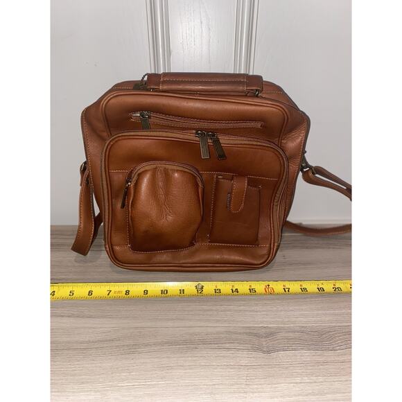 NOT FOR SALE: Claire Chase NWT Jumbo Man Bag 405 Saddle Leather Messenger Bag - Picture 13 of 15